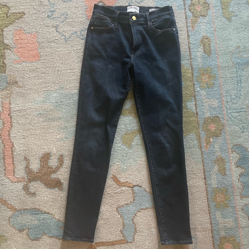 Frame Le High Skinny in Harvard